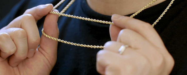 Hollow vs Solid Gold Rope Chain